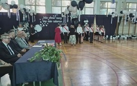 Zakończenie roku szkolnego klas &oacute;smych
