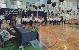 Zakończenie roku szkolnego klas &oacute;smych