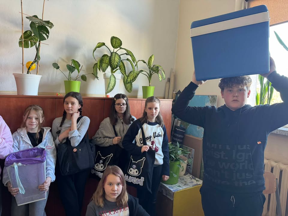 image-2756878244704783