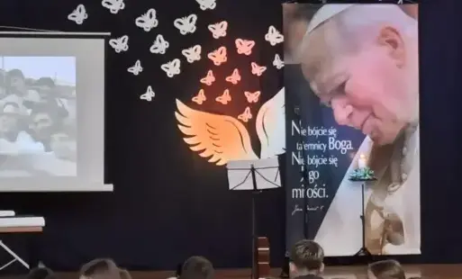 Zdjęcie do &nbsp; Habemus Papam - mamy Papieża
